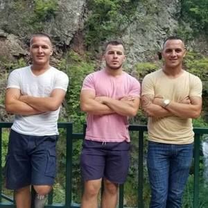 Meet your Posher, Korab ali